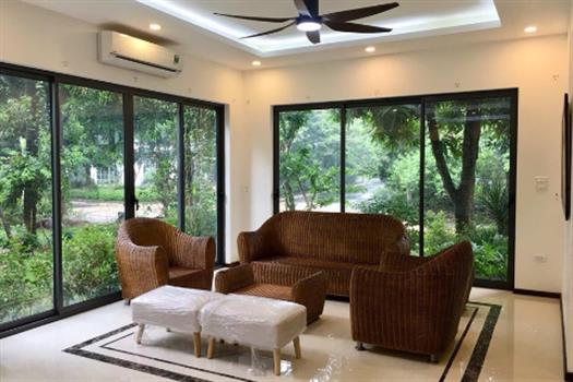 Beautiful villa in Park River, Ecopark, 4 bedrooms, plenty natural light and greenery