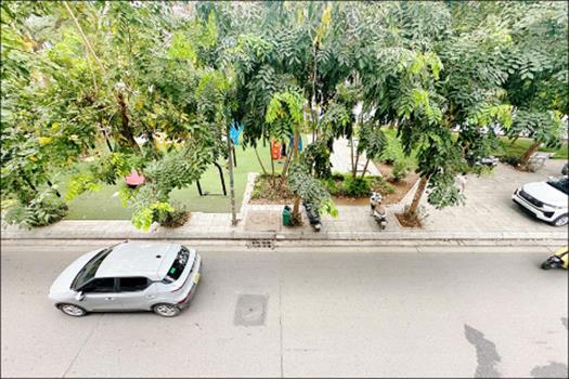 Stunning Lake View 1BR Apartment on Nhat Chieu, Tay Ho, good price