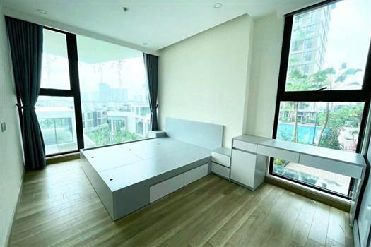 Only 390usd for 3 Bedrooms apartment in Solforest, Ecopark, basic furniture