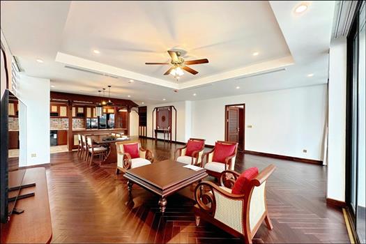 Stunning lake view and super spacious 4 bedroom apartment in Tu Hoa, Tay Ho
