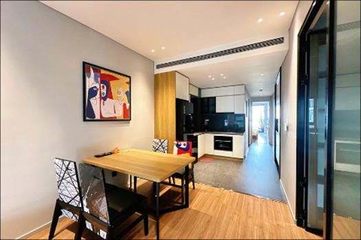 Amazing lake view 3 bedroom apartment in Truc Bach area, Ba Dinh