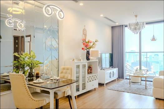 High floor 1 bedroom apartment for rent in Vinhomes Sky