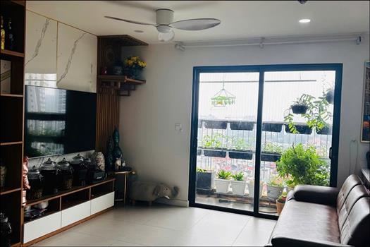 Nice 2 bedroom apartment for rent in Kosmo, Tay Ho