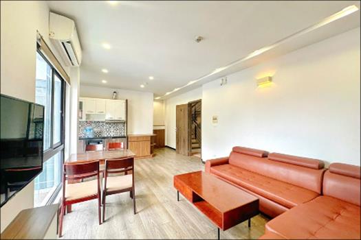 Nice and bright 1 bedroom apartment in Lac Long Quan, near West Lake