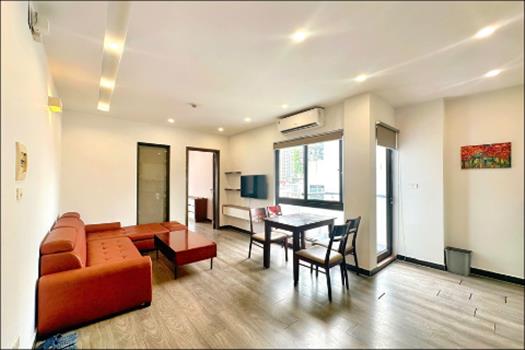 Nice and bright 1 bedroom apartment in Lac Long Quan, near West Lake