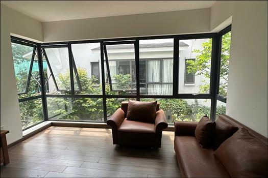 A cozy house with 4 bed to rent in Park River, Ecopark