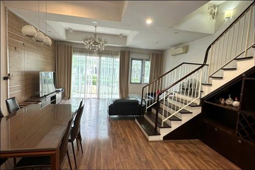 Amazing house with very good price in Park City urban area