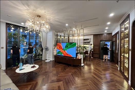 Luxury  3 bedrooms apartment in Vinhomes Symphony