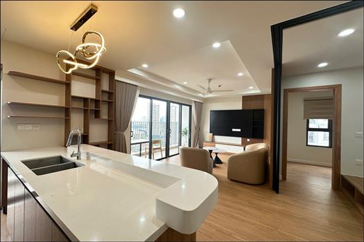 3 Bedroom apartment in Kosmo Tay Ho with full furnished