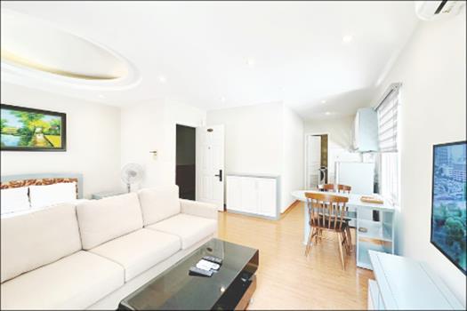 Bright and light studio apartment in Ba Dinh, near Lotte Lieu Giai