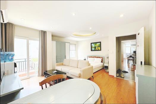 Bright and light studio apartment in Ba Dinh, near Lotte Lieu Giai