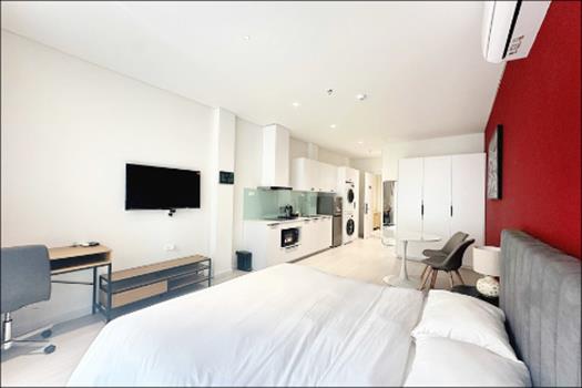 Spacious studio apartment for rent in Hoan Kiem