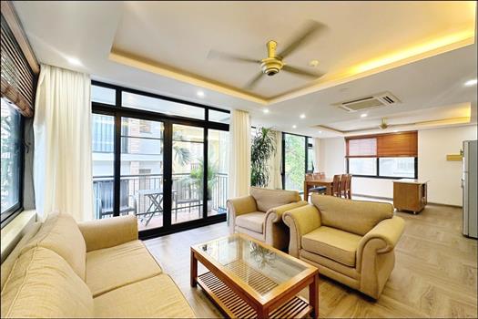 Super spacious 3 bedroom with very good price in Tay Ho