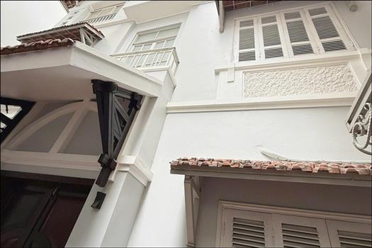 A villa so rare, spacious yard in Ba Dinh district.