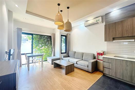 Well-renovated, good deal 1 bedroom apartment at No 6, alley 80, Tu Hoa, Tay Ho