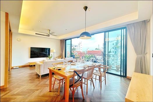 Luxury 3 bedroom apartment in To Ngoc Van