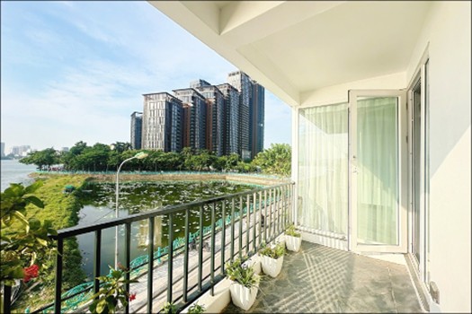 Beautiful duplex and  Westlake view apartment in Tay Ho