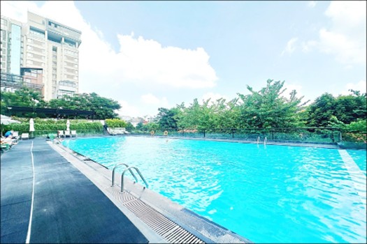 Beautiful 3 bedroom apartment for rent in Elegant Suites hotel, Tay Ho