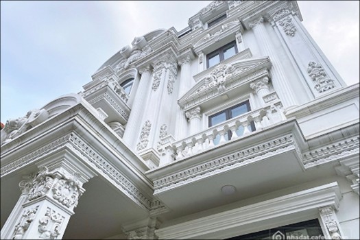White house with 10 rooms for rent in Gia Lam, Ha Noi