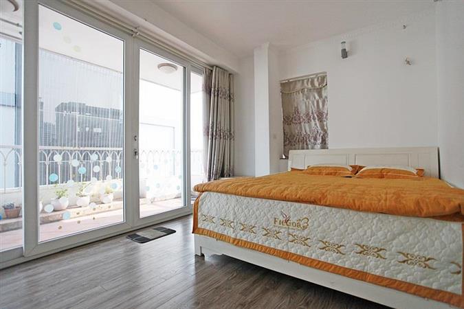 2bedrooms large natural light apartment por rent in lac long quan tay ho 11 12598