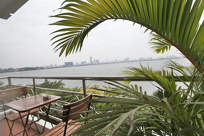 beautiful lake view 1 bedroom apartment for rent in yen phu village spacious 010 95468