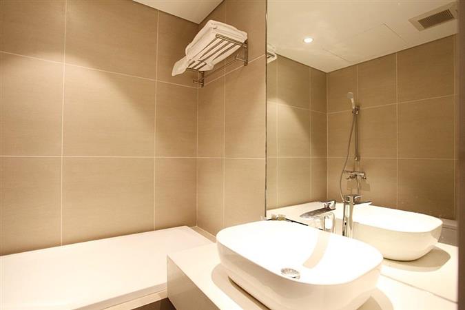 beautiful with lovely bathroom for rent in xuan la 13 07469