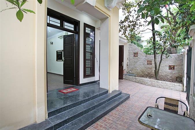 best deal 5 bedrooms villa in ciputra 2 31447