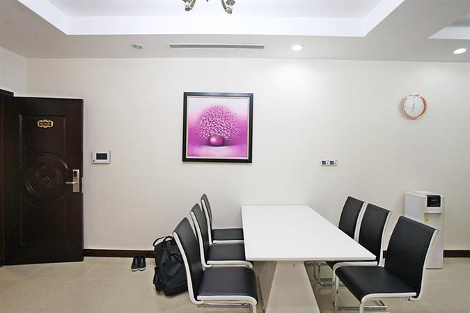 comfortable 3 bedroom apartment for rent in royal city 21 46111