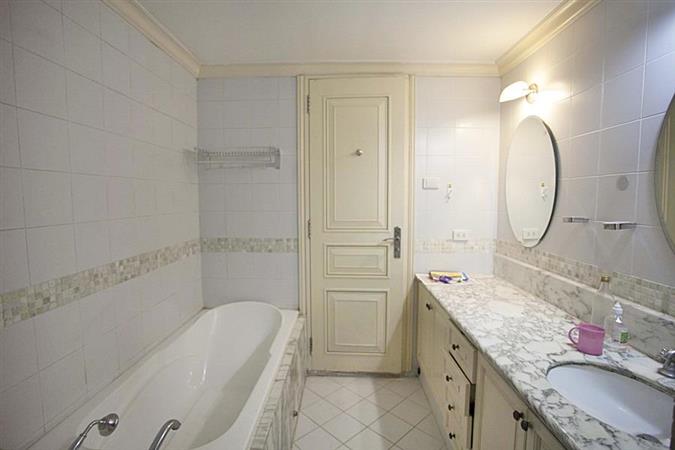 cozy 3 bedroom apartment for rent in the manor nam tu liem dist 011 55982