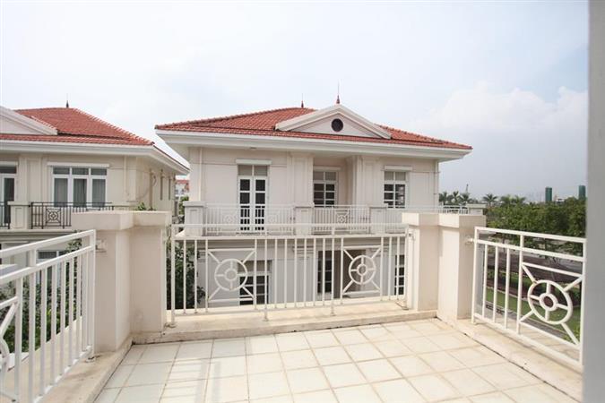 free standing big size 4 bedroom villa in splendora garden and courtyard 32 94382