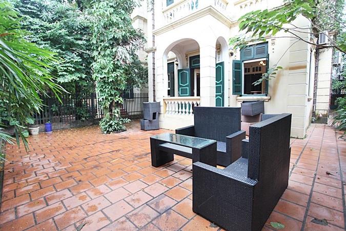 high quality 4 bedroom house in to ngoc van big courtyard 019 66503