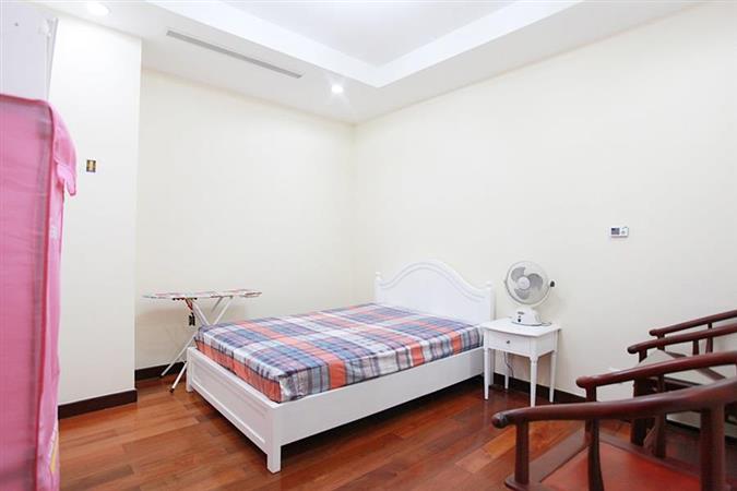 high view and cheap price 2 bedrooms apartment for rent in royal city 12 19378