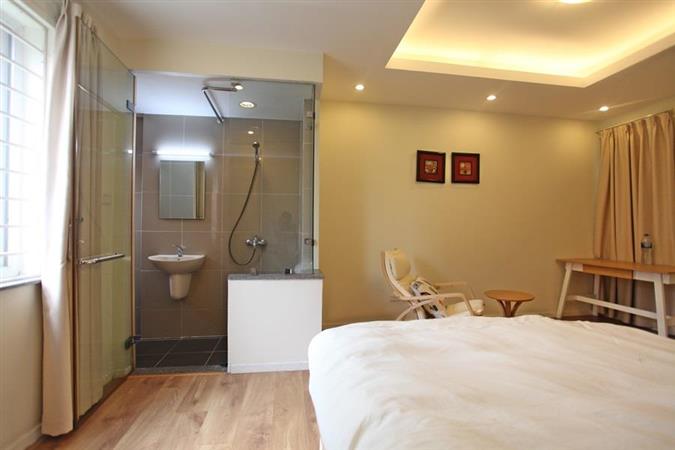 large and light apartment in trich sai 25 80660
