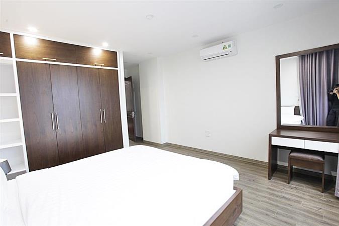 modern 2 bedrooms for rent in to ngoc van tay ho dist fully serviced 015 44713