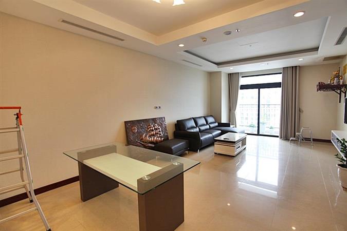 modern spacious 3 bedrooms apartment for rent in royal city 001 95362