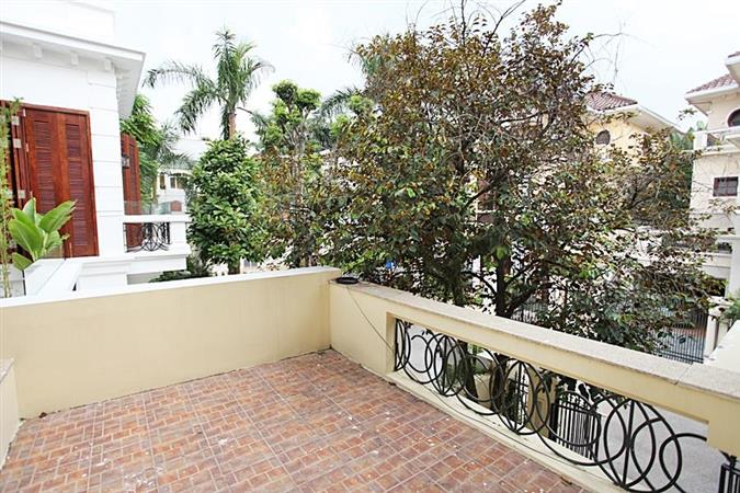 nice and spacious 4 bedroom house for rent in ciputra balcony 14 15692