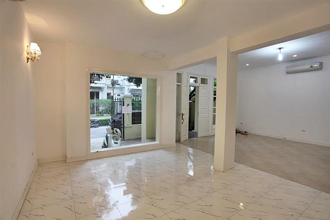 nice and spacious 4 bedroom house for rent in ciputra balcony 6 62257