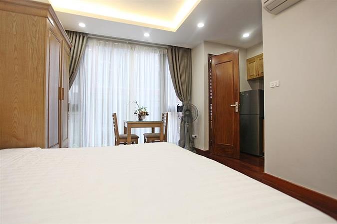 nicely well organised studio apartment for rent in ba dinh kim ma street 10 11060