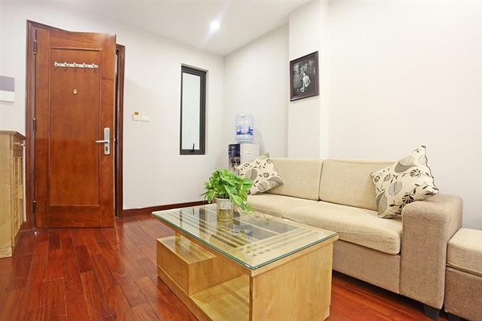 nicely well organised studio apartment for rent in ba dinh kim ma street 7 00579