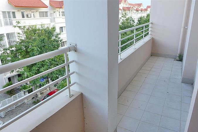 peaceful 4 storey house for rent in splendora partially funished 30 07580