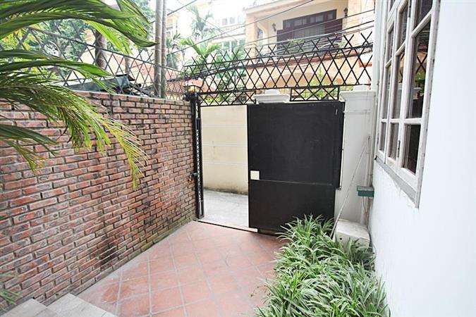 quiet 3 bedroom house for rent in tay ho dist with terrace 005 04447