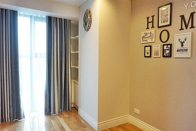 spacious 2 bedroom apartment for rent in hai ba trung balcony 009 97602