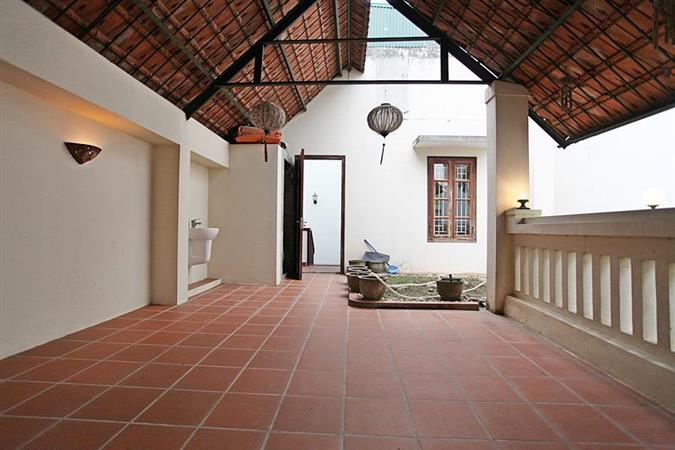 spacious 4 bedroom house for rent in dang thai mai tay ho dist 32 04517