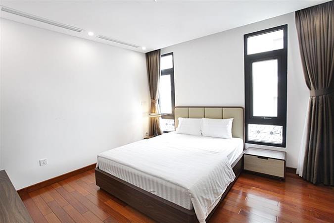 stunning 2 bedroom apartment rental in to ngoc van 017 28095