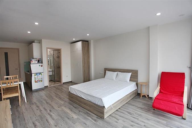 very bright brand new studio apartment for rent in ba dinh dist 005 85544