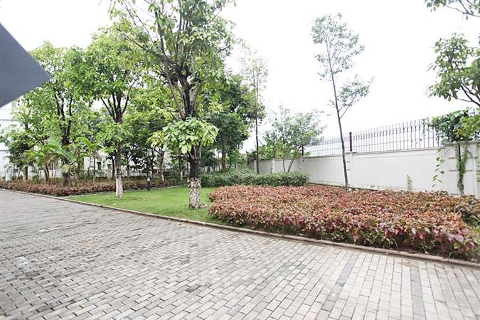 villa with spacious garden for rent in splendora an khanh 2 56247