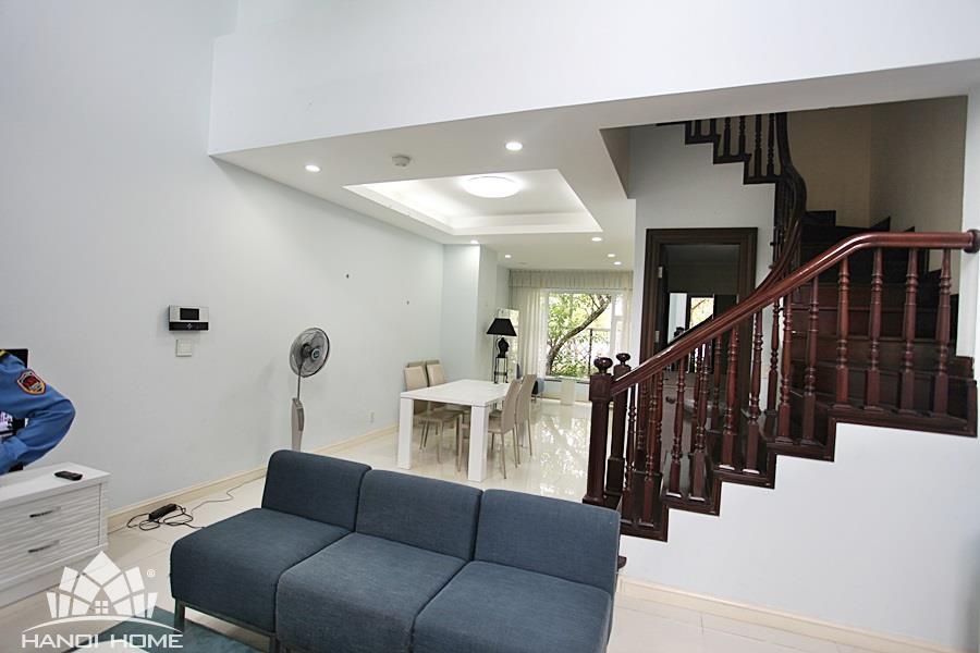 clean and beautiful terrace house in splendora 5 bedrooms 3 82548