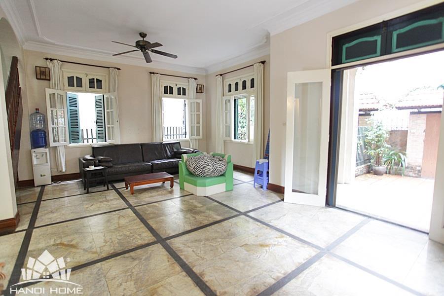 high quality 4 bedroom house in to ngoc van big courtyard 006 52971