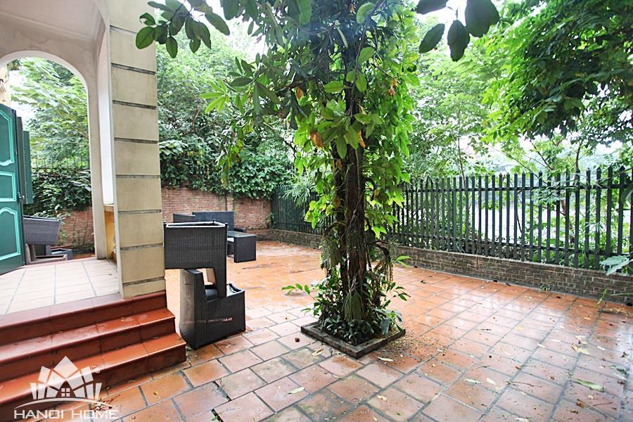 high quality 4 bedroom house in to ngoc van big courtyard 017 53487