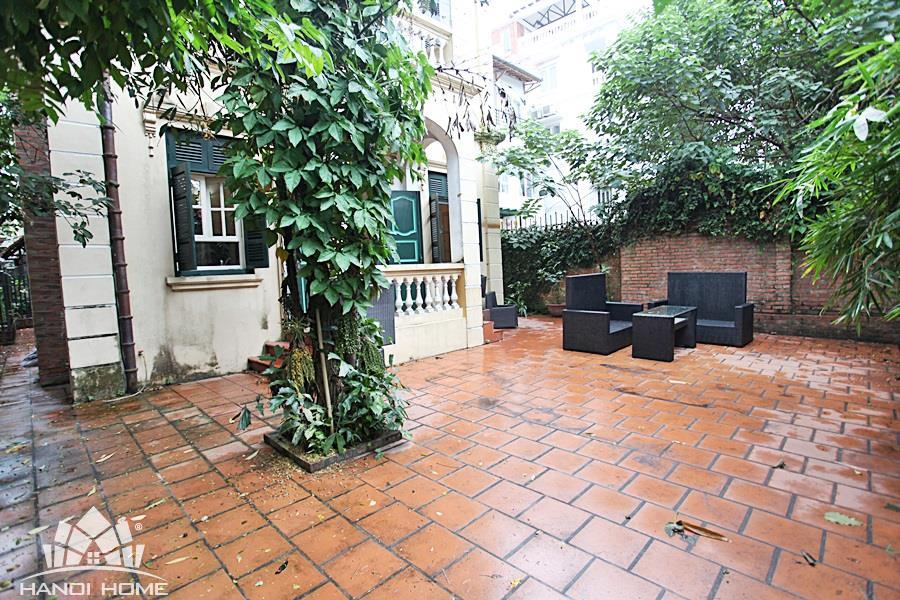 high quality 4 bedroom house in to ngoc van big courtyard 018 64641